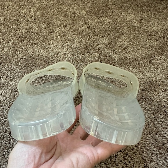 Karl Lagerfeld Tula Transparent pearl slides women’s size 9 - Picture 7 of 9